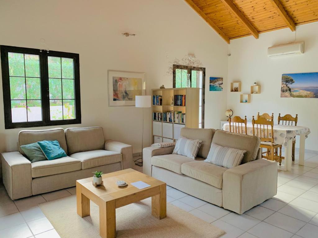 Gialova Garden Bungalow Esterno foto
