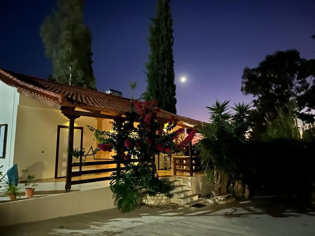 Gialova Garden Bungalow Esterno foto