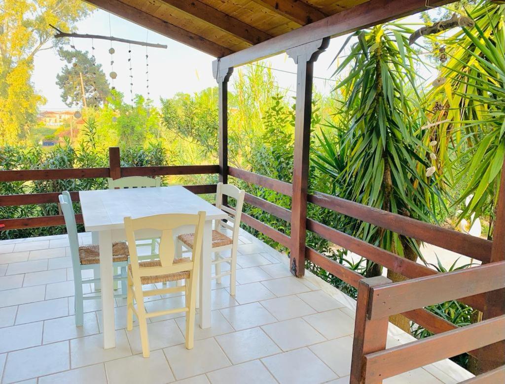 Gialova Garden Bungalow Esterno foto